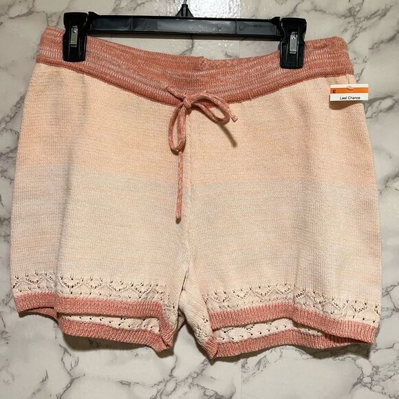 BCBGENERATION Pointelle Sweater Shorts - Picture 3 of 8